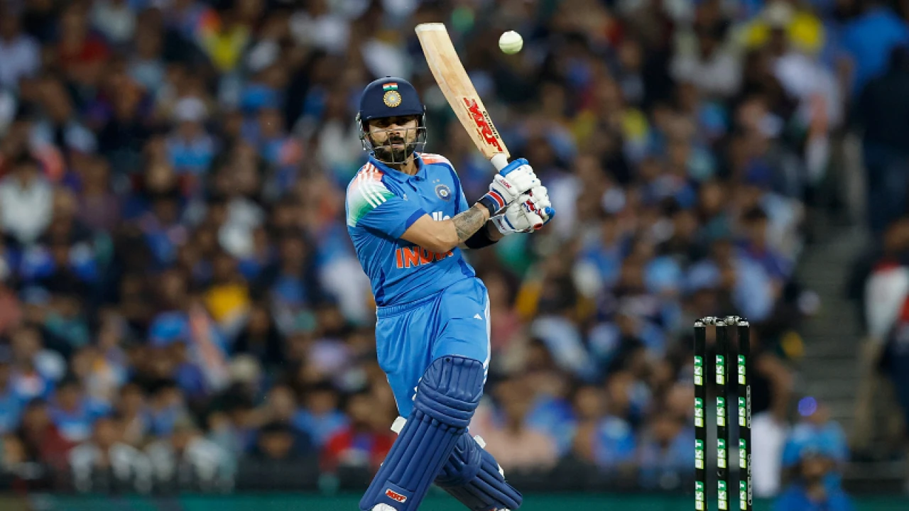 সাঙ্গাকারাকে ছাড়িয়ে ওয়ানডেতে রান সংগ্রহে দুইয়ে কোহলি