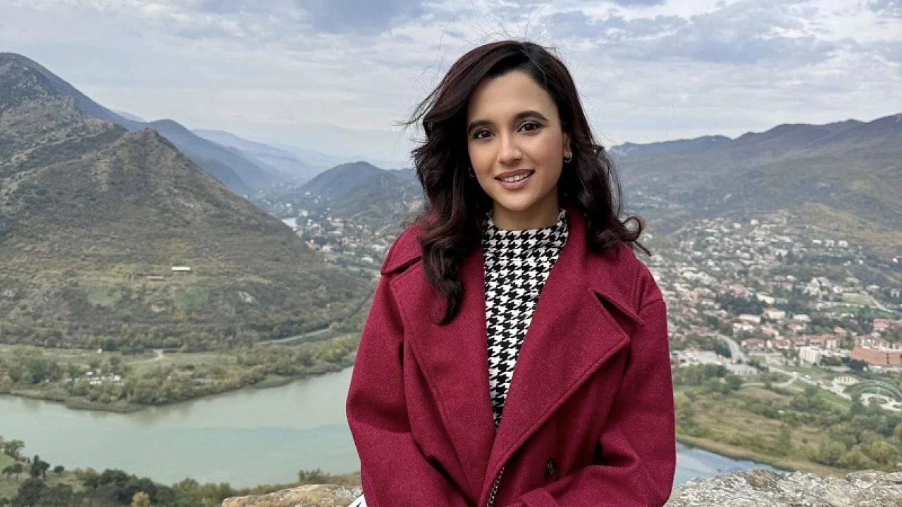 জর্জিয়ায় মুগ্ধ সাবিলা নূর