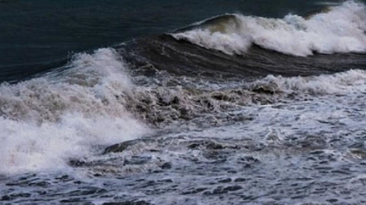 ধেয়ে আসছে ঘূর্ণিঝড় ‘মোন্থা’, ভারতের ৩ রাজ্যে সতর্কতা