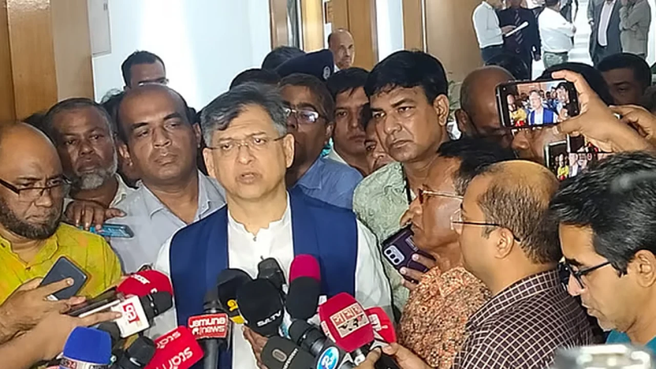 জাতীয় ঐক্য প্রতিষ্ঠার বদলে অনৈক্যের প্রচেষ্টা করেছে কমিশন: সালাহউদ্দিন