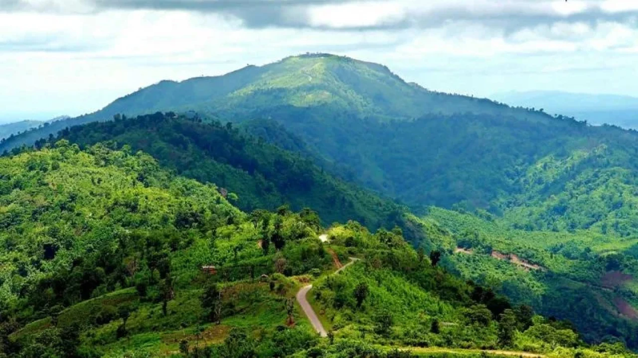 পাহাড়ের বিদ্রোহ: ‘একমাত্র উপায়’ মিথের আড়ালে