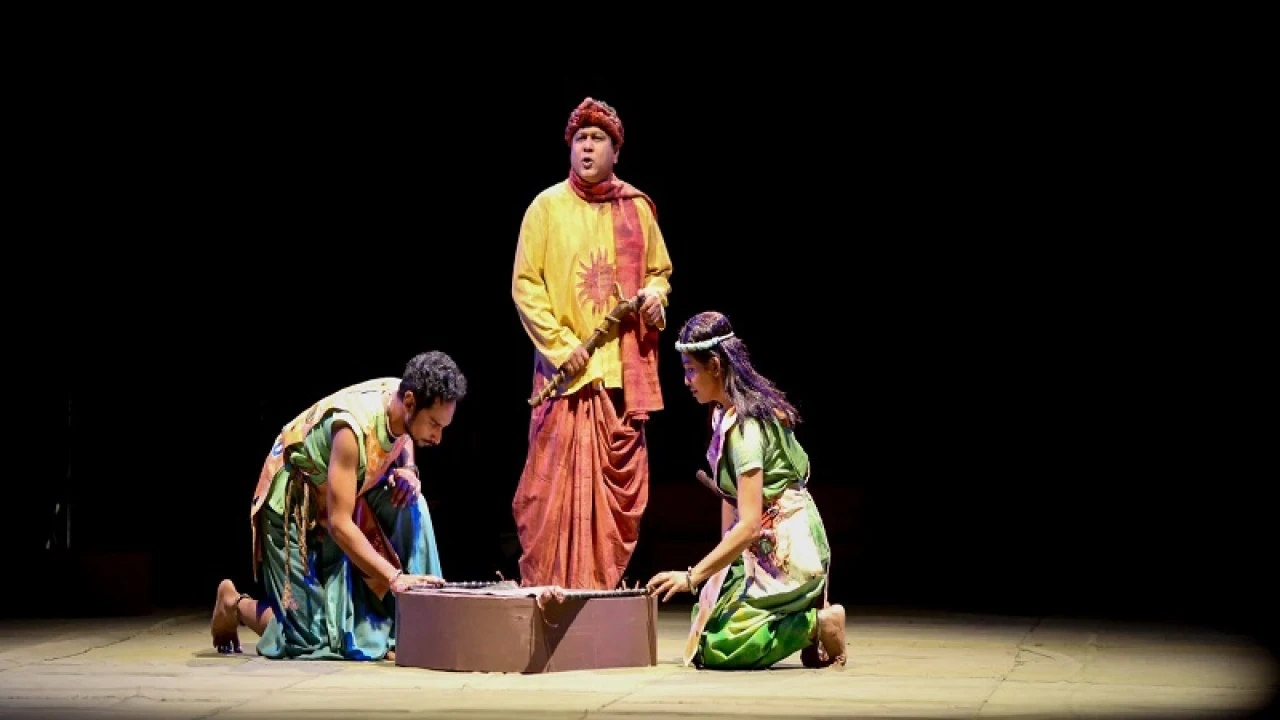 শিল্পকলায় ‘খনা’ দেখতে শিক্ষার্থীদের জন্য ৫০ শতাংশ ছাড়