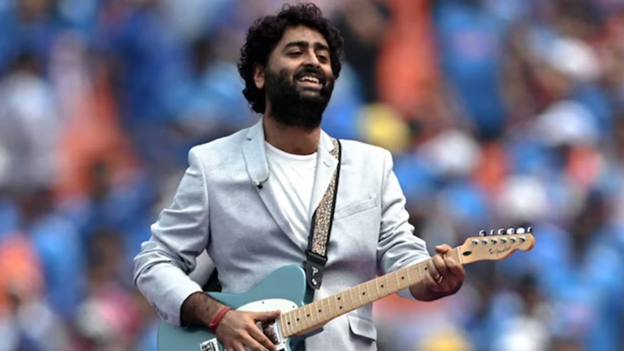 আবার ঢাকায় আসছেন অরিজিৎ সিং