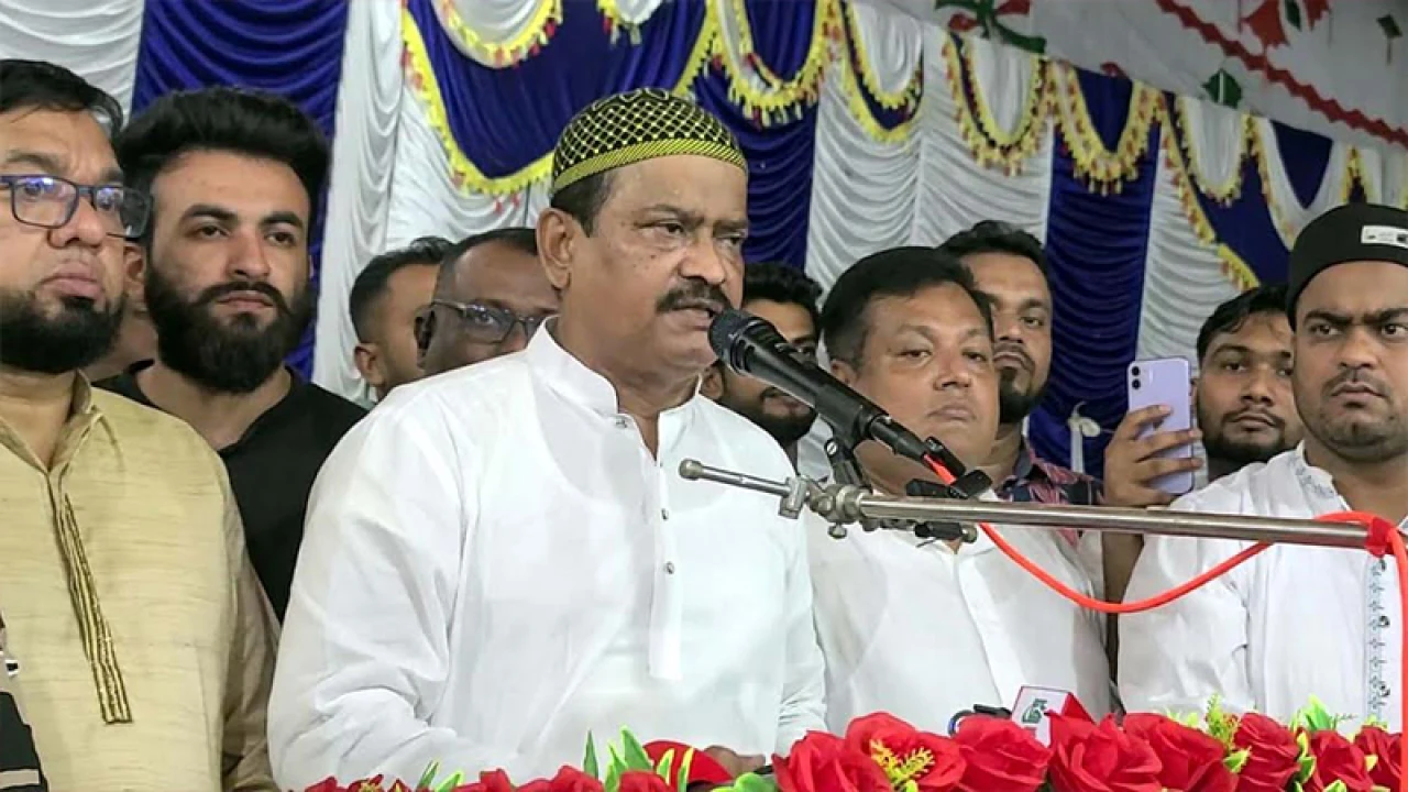 হাসিনা-রেহানা দেশের ১১ বছরের বাজেট লুটপাট করেছে: আবুল খায়ের