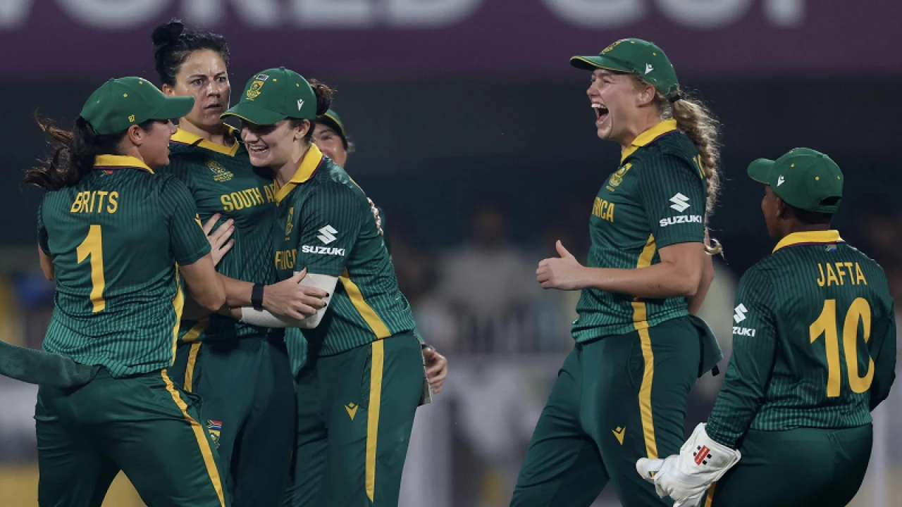 প্রতিশোধ নিয়ে নারী বিশ্বকাপের ফাইনালে দ. আফ্রিকা