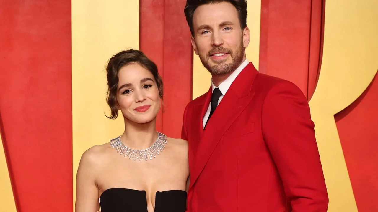 কন্যা সন্তানের বাবা হলেন ক্রিস ইভান্স