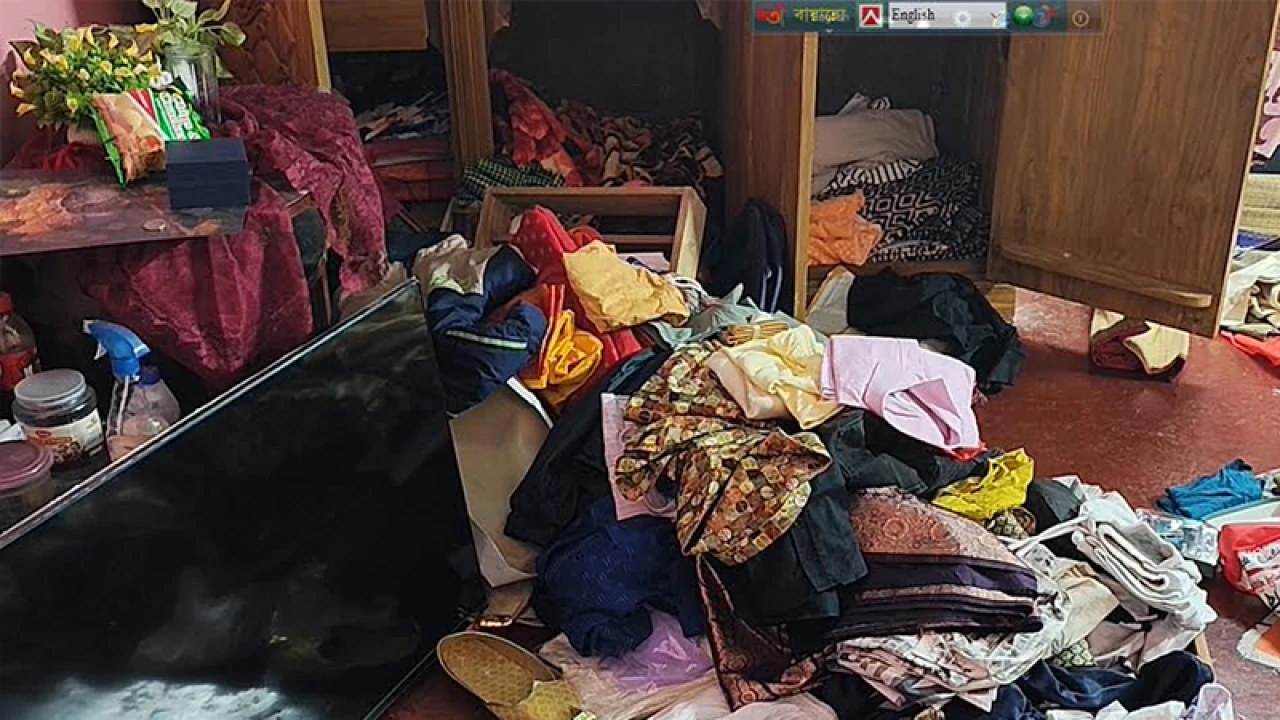 ব্যবসায়ীর বাড়ি থেকে ৫০ ভরি স্বর্ণালংকারসহ কোটি টাকার মালামাল লুট