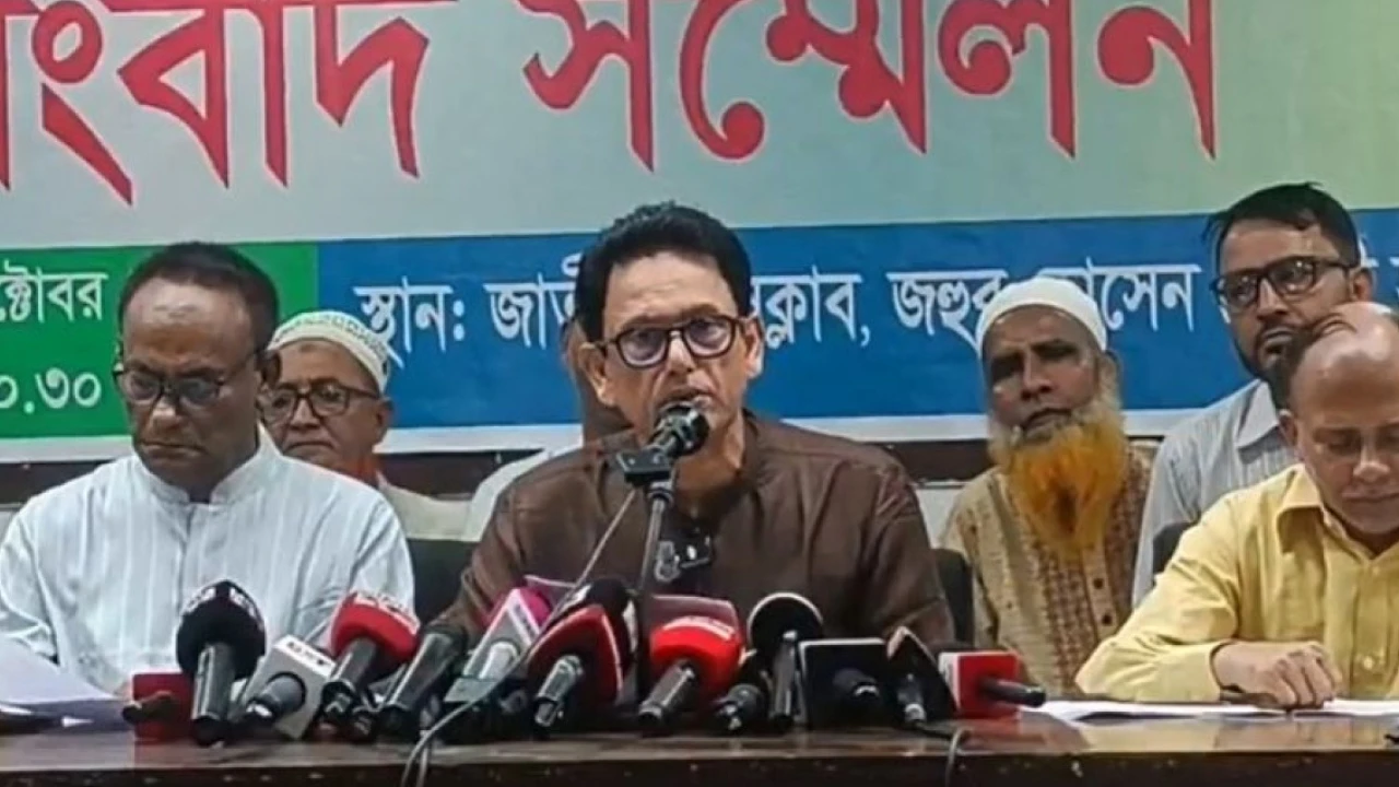  বিদেশযাত্রায় নিষেধাজ্ঞার কারণ জানতে চেয়ে সদুত্তর পাইনি