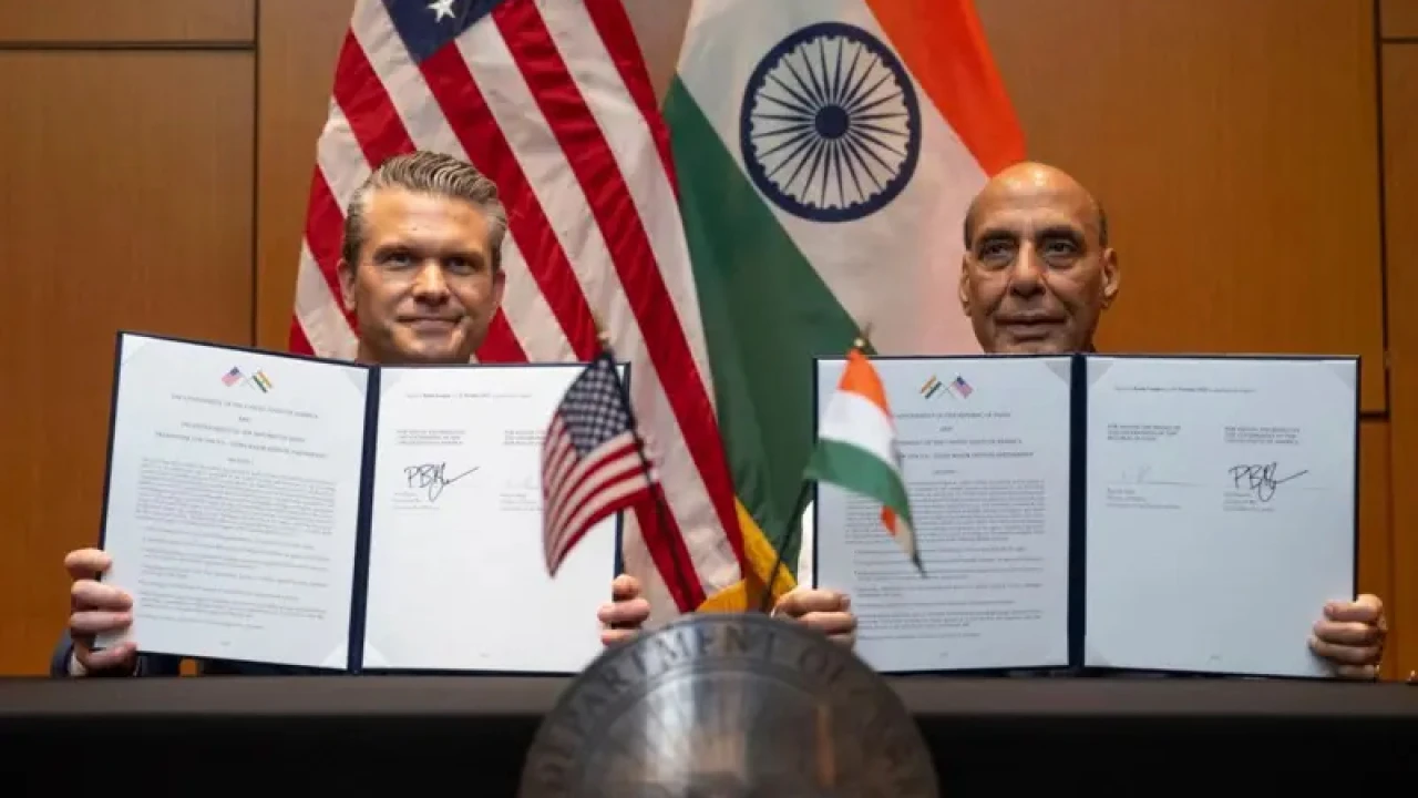 ভারত ও যুক্তরাষ্ট্রের মধ্যে ১০ বছরের প্রতিরক্ষা চুক্তি স্বাক্ষর