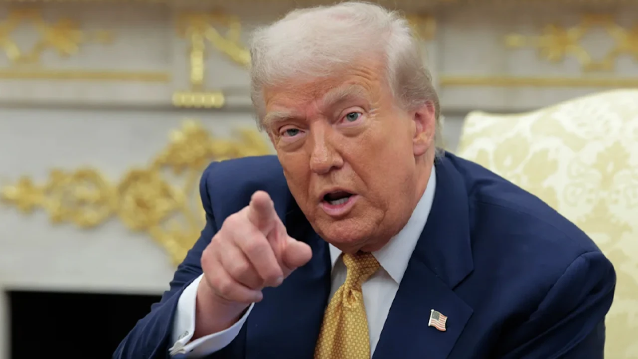 এবার নাইজেরিয়ায় সামরিক অভিযানের হুমকি ট্রাম্পের