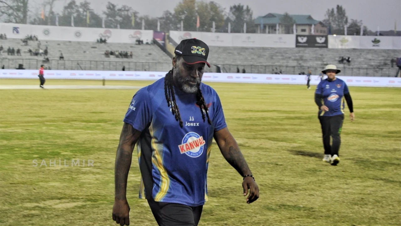 গেইলের খেলা ভারতীয় লিগের আয়োজক উধাও, বিপাকে ক্রিকেটাররা