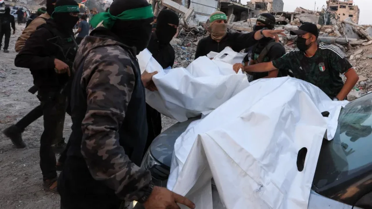 আরও এক ইসরায়েলি বন্দীর মৃতদেহ ফিরিয়ে দিল হামাস