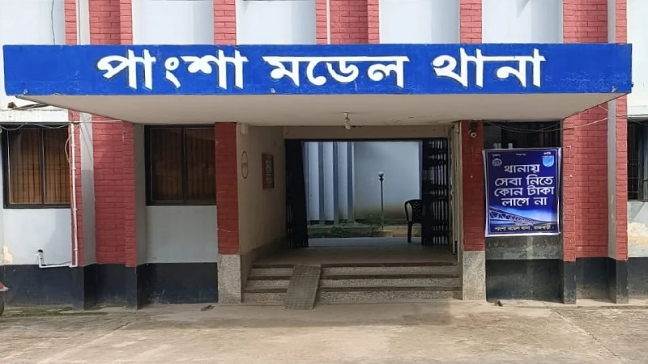 রাজবাড়ীতে পুলিশের ওপর হামলা, আহত ২ পুলিশ সদস্য