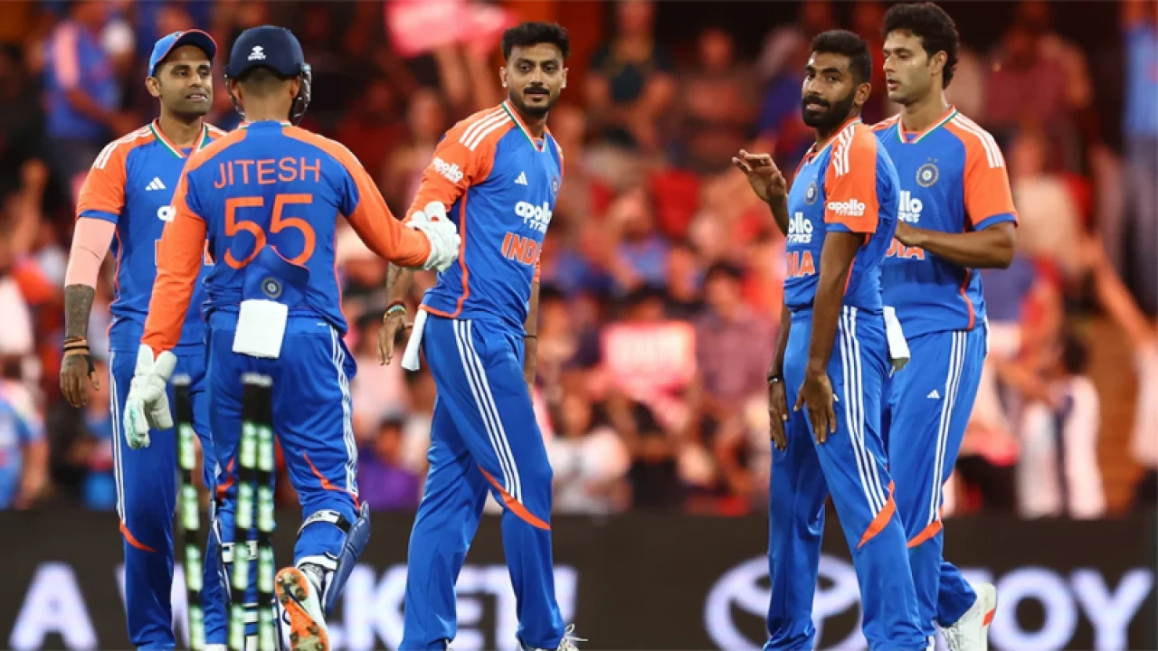 অস্ট্রেলিয়ার বিপক্ষে দুর্দান্ত জয়ে সিরিজে এগিয়ে ভারত