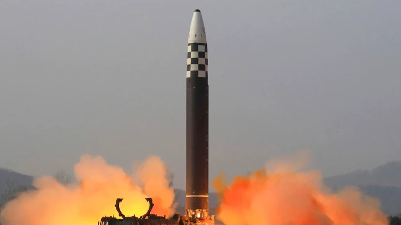 আবারও ব্যালিস্টিক ক্ষেপণাস্ত্র ছুঁড়েছে উত্তর কোরিয়া