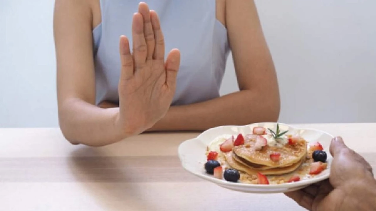 সকালে খালি পেটে যেসব খেতে মানা