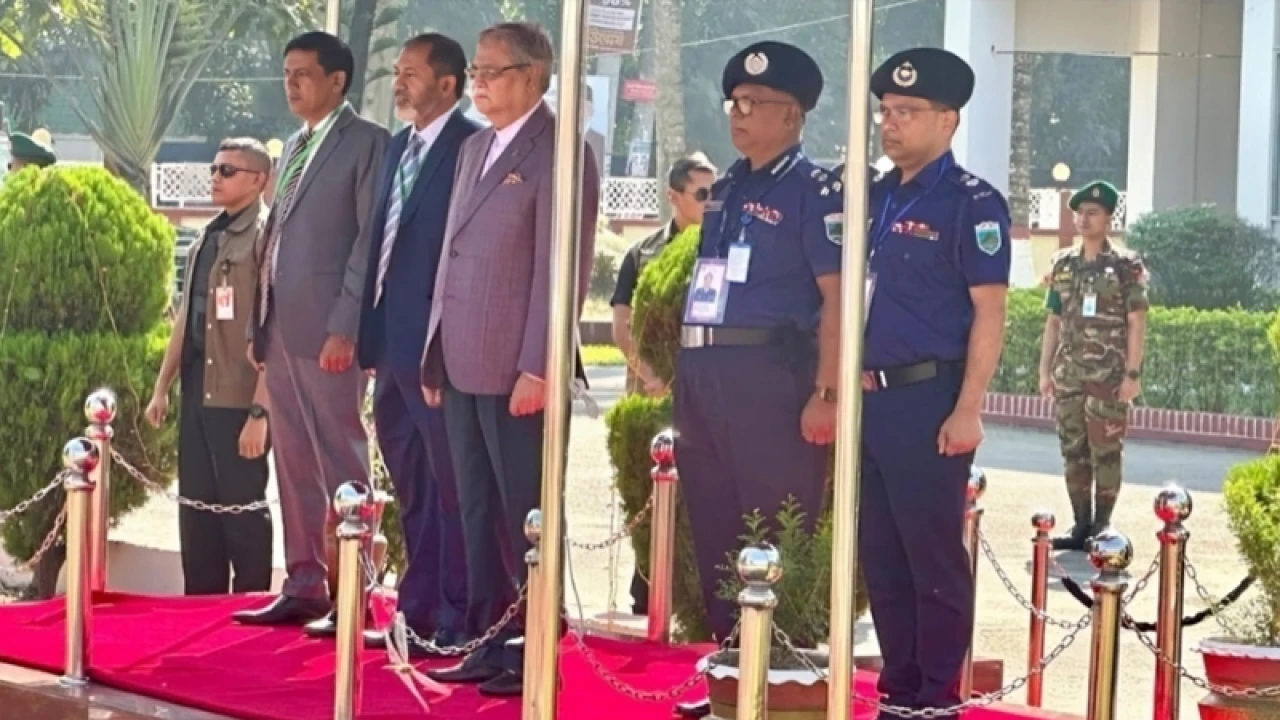 নিজ জেলা পাবনায় রাষ্ট্রপতি