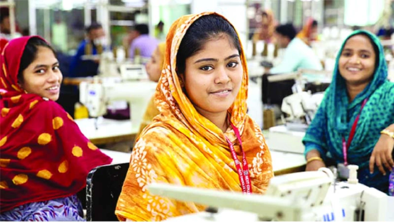 পোশাক কর্মীদের নিরাপত্তা: কতটা নিরাপদ শ্রমিকের জীবন