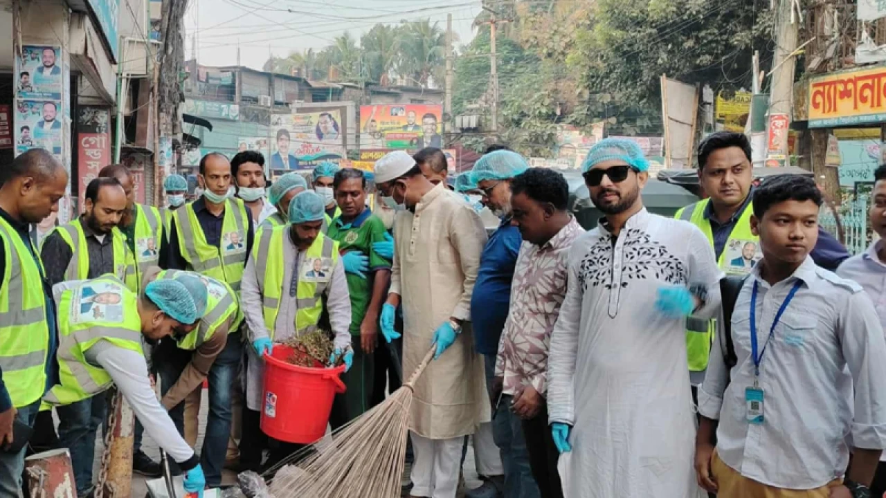 শহর পরিচ্ছন্ন রাখতে টুকুর ৭ দিনব্যাপী কর্মসূচির উদ্বোধন 