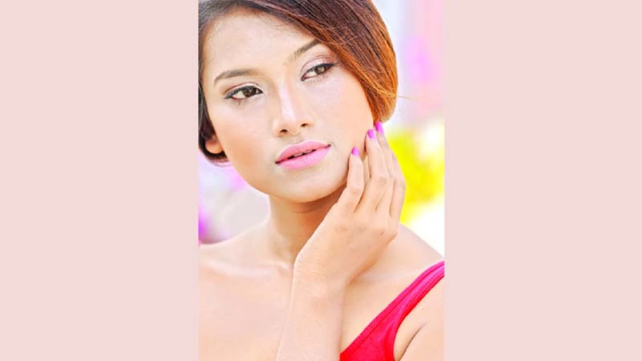 ত্বকের পরিচর্যায় জরুরি টোনিং