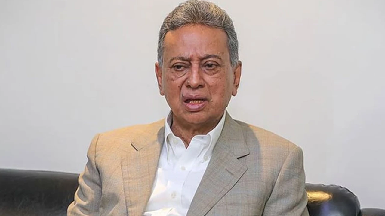 নির্বাচনের মাধ্যমে গণতন্ত্র ফিরিয়ে আনতে হবে: আমীর খসরু