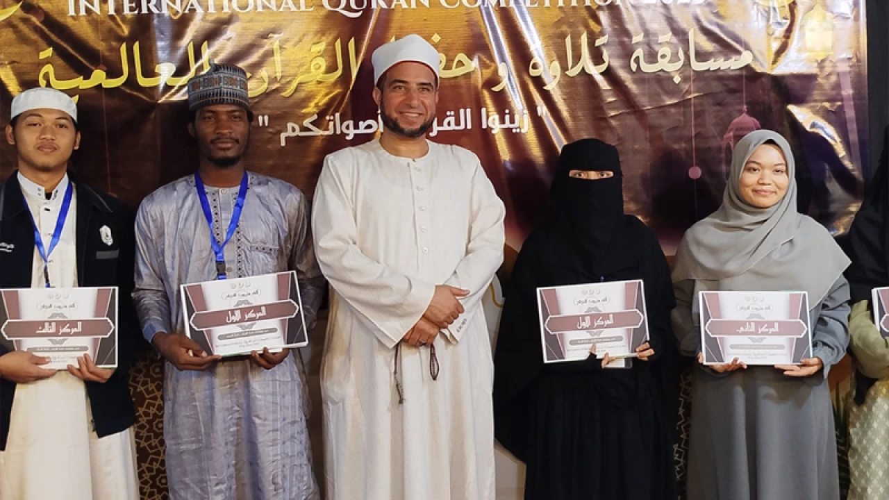 মিশরে আন্তর্জাতিক কোরআন প্রতিযোগিতায় প্রথম চাঁদপুরের হুমায়রা