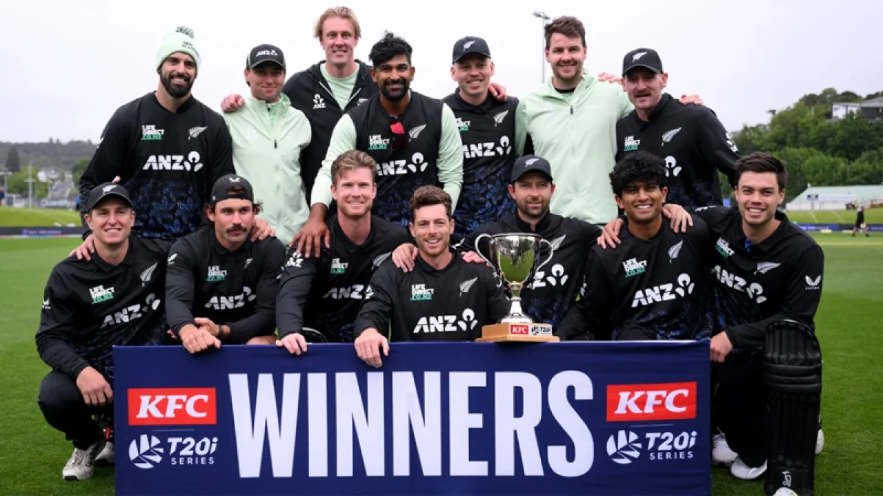 উইন্ডিজকে সহজেই হারিয়ে সিরিজ নিউজিল্যান্ডের