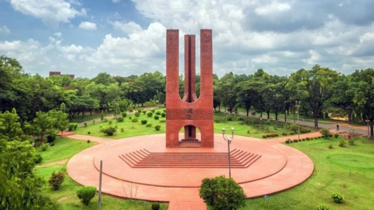 জাবিতে নিরাপত্তাকর্মী সাময়িক বরখাস্ত, তদন্ত কমিটি গঠন 