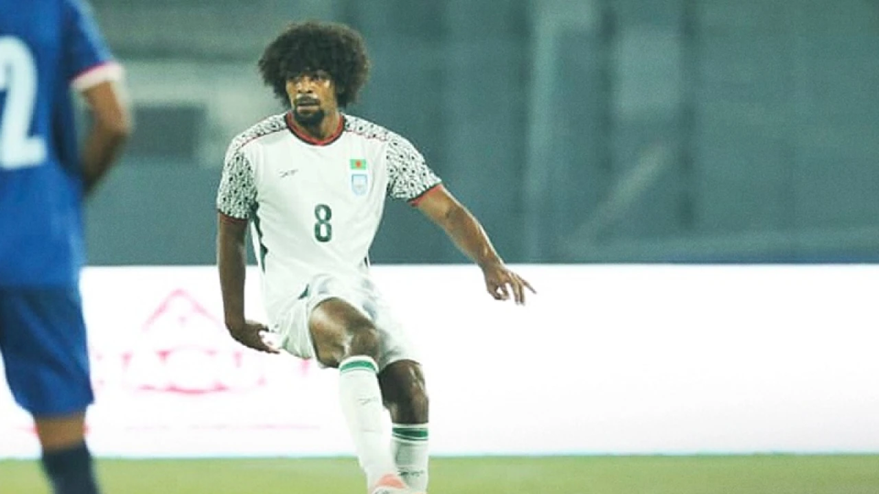 নেপালের বিপক্ষে পিছিয়ে থেকে বিরতিতে বাংলাদেশ