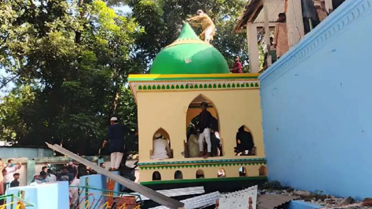 আড়াই মাস পর মামলা করল নুরাল পাগলার পরিবার