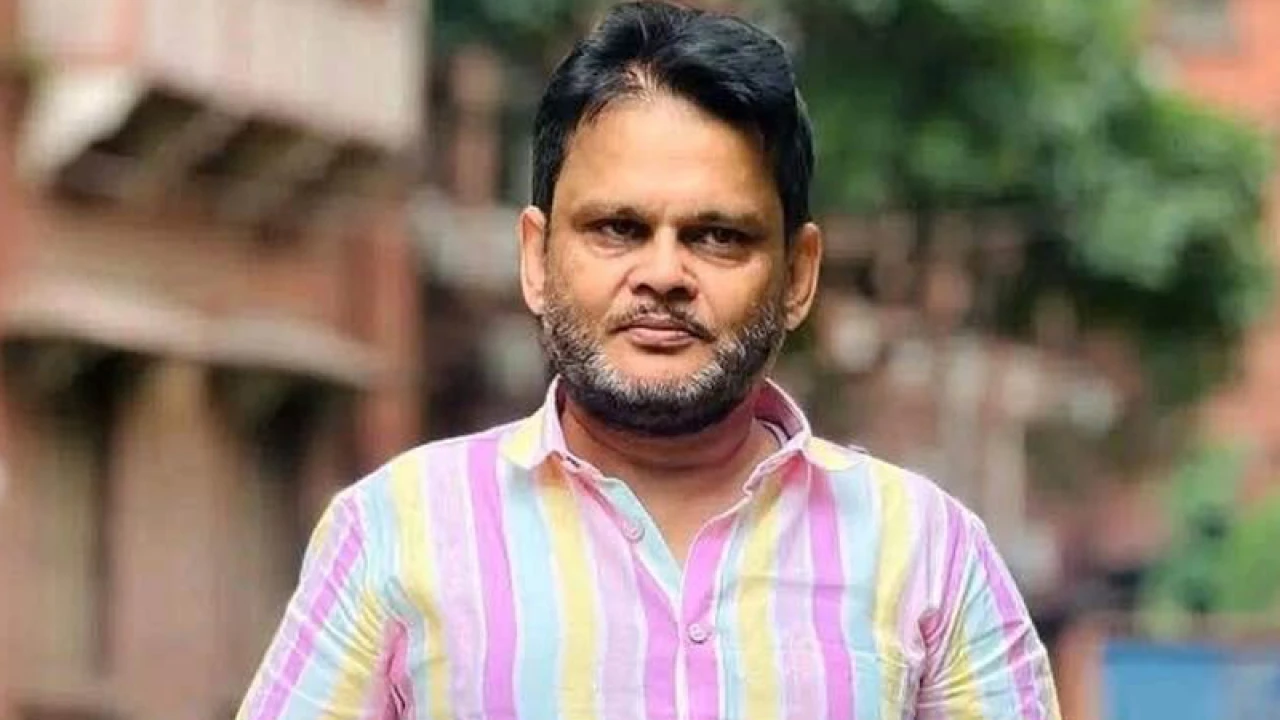 ছাত্রদের যৌন হয়রানির অভিযোগে ঢাবি অধ্যাপক আটক