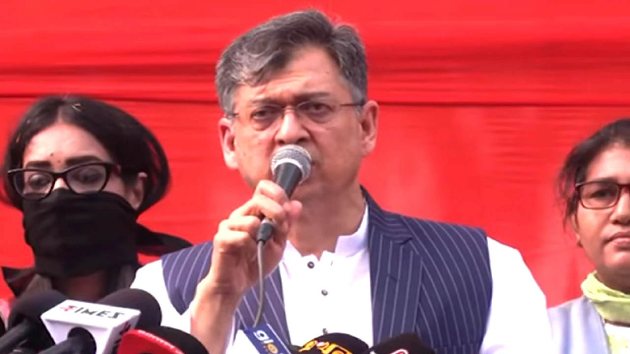 ধর্মের নামে রাজনীতি করা একটি দলের হাতে নারীরা নির্যাতিত হচ্ছে: সালাহউদ্দিন