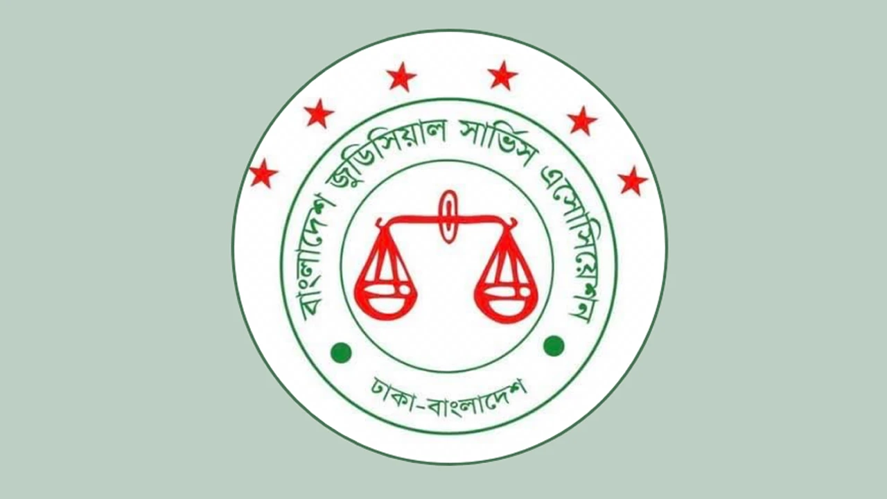 ৪৮ ঘণ্টার মধ্যে দুই দাবি না মানলে কলম বিরতি 