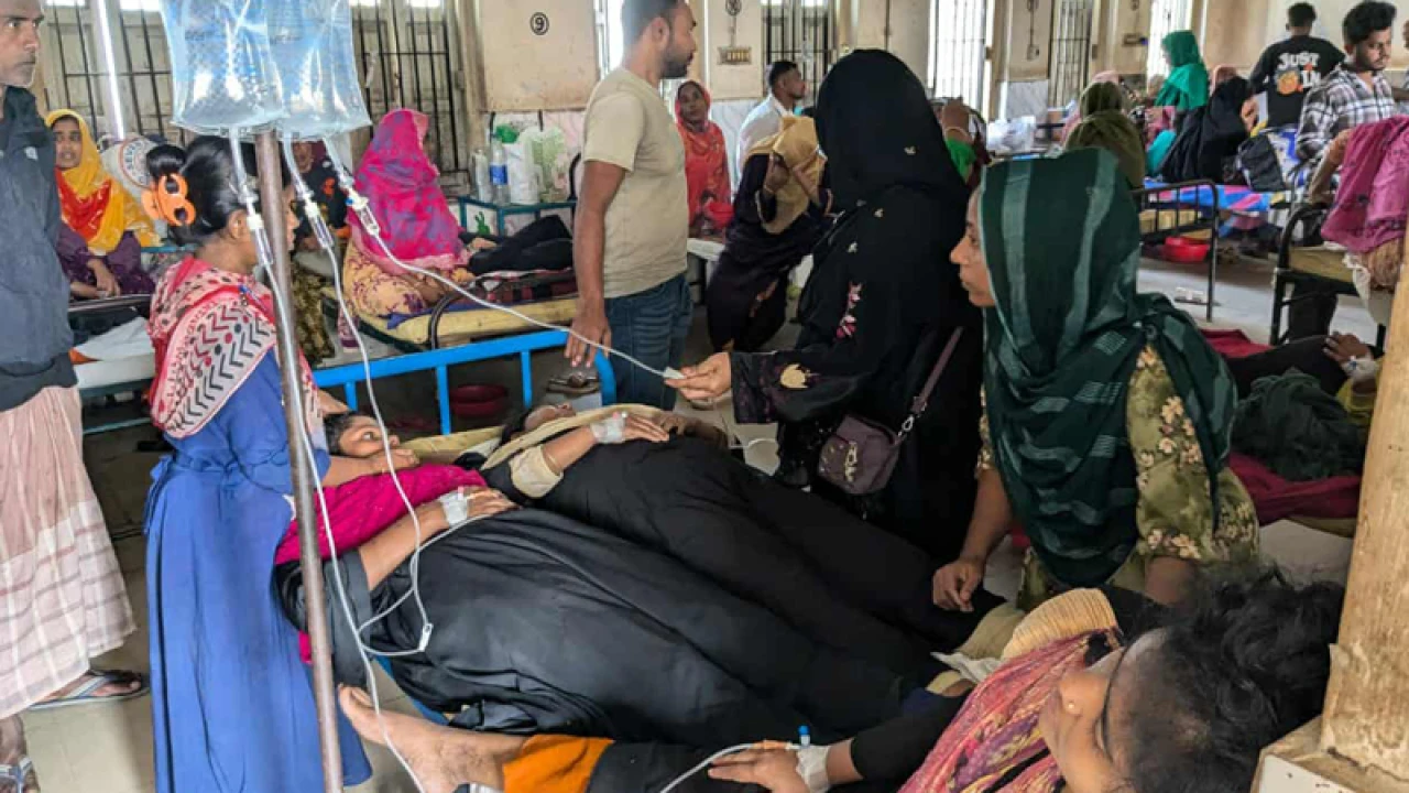 ইপিজেডে অক্সিজেন সংকট হয়ে ৩৫ নারী শ্রমিক অসুস্থ