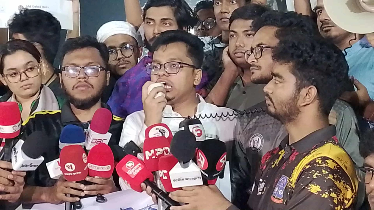 ধর্ষণের বিরুদ্ধে ডাকসুর জিরো টলারেন্স: ফরহাদ