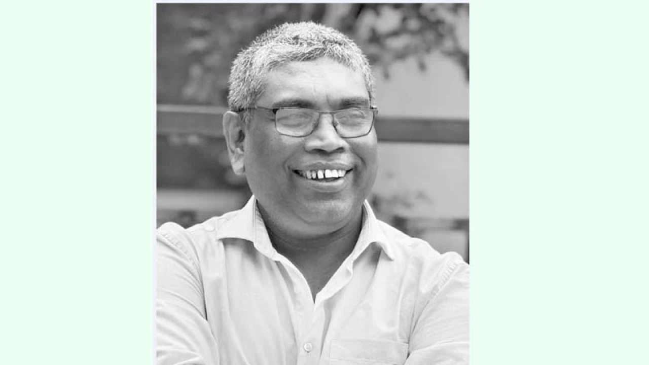 নুন আনতে পান্তা ফুরোয় নুনদাতাদের