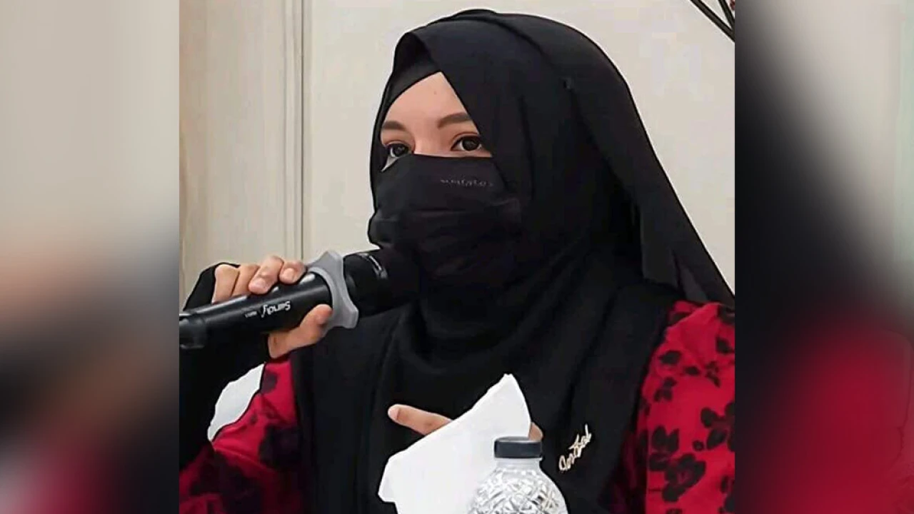 জবি ছাত্রদলের যুগ্ম আহ্বায়ক হলেন আলোচিত খাদিজা