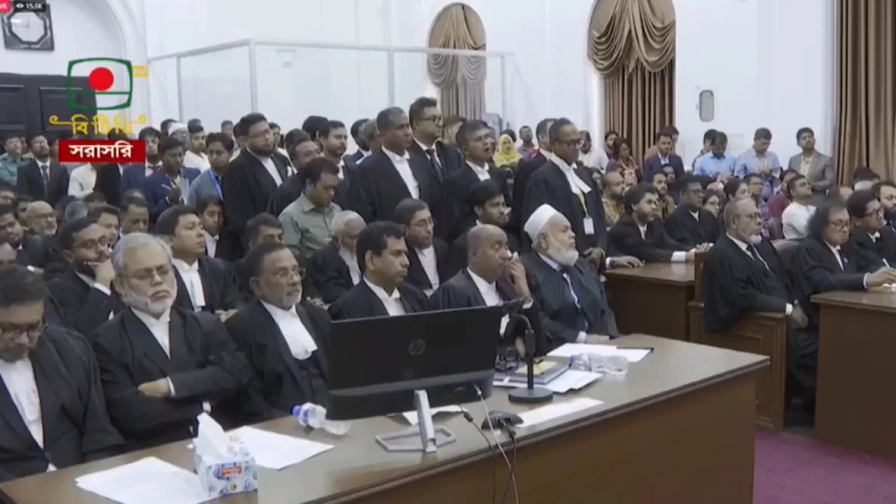 হাসিনার বিরুদ্ধে রায় পড়া চলছে 