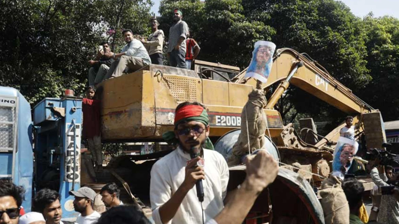 ধানমন্ডি ৩২ নম্বরে ফের বুলডোজার