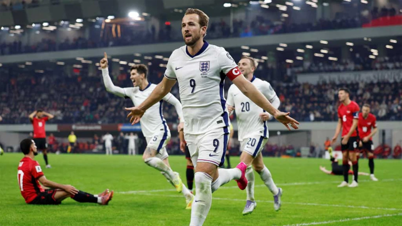 কেইনের জোড়া গোলে ইংল্যান্ডের রেকর্ড