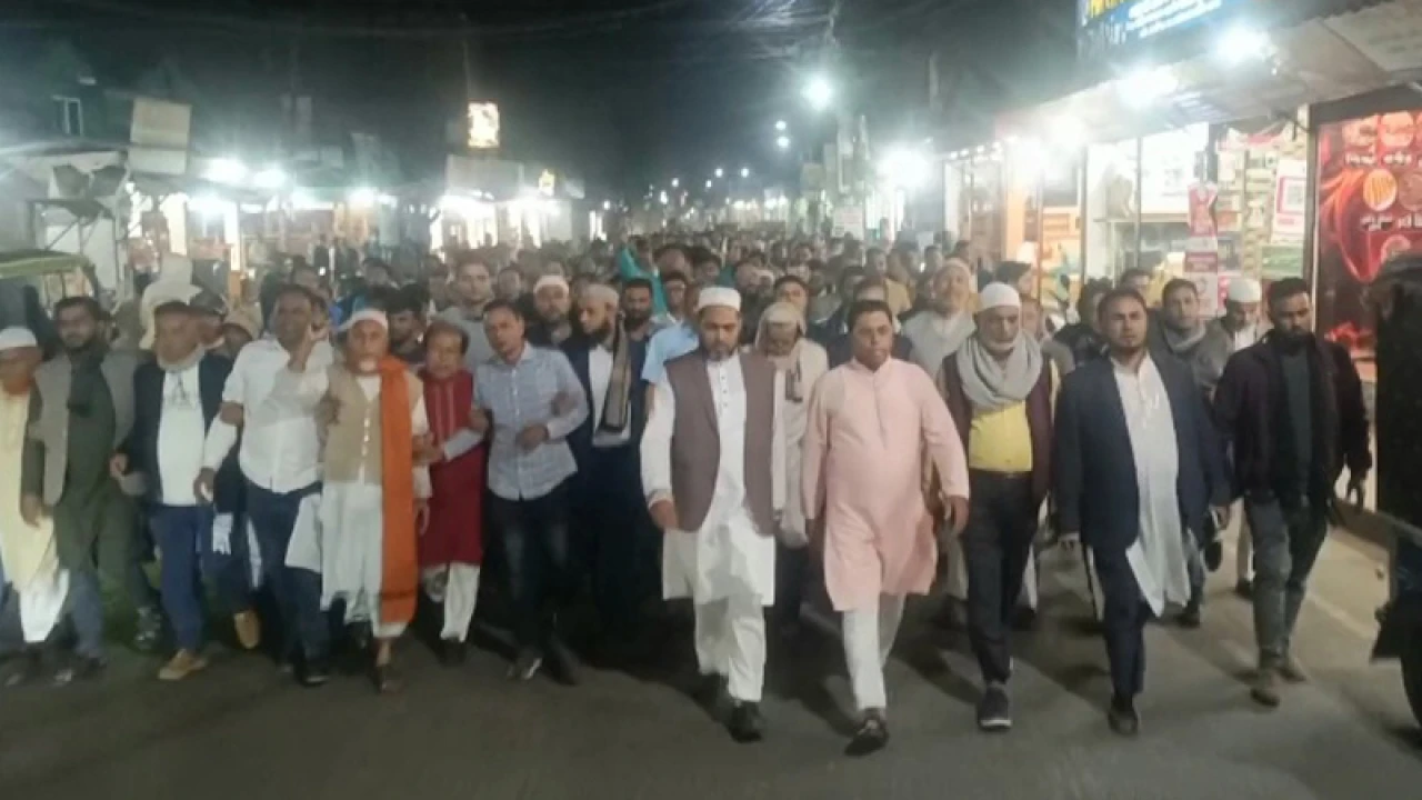 হাসিনার ফাঁসির রায়ে শিবচরে বিএনপির আনন্দ মিছিল