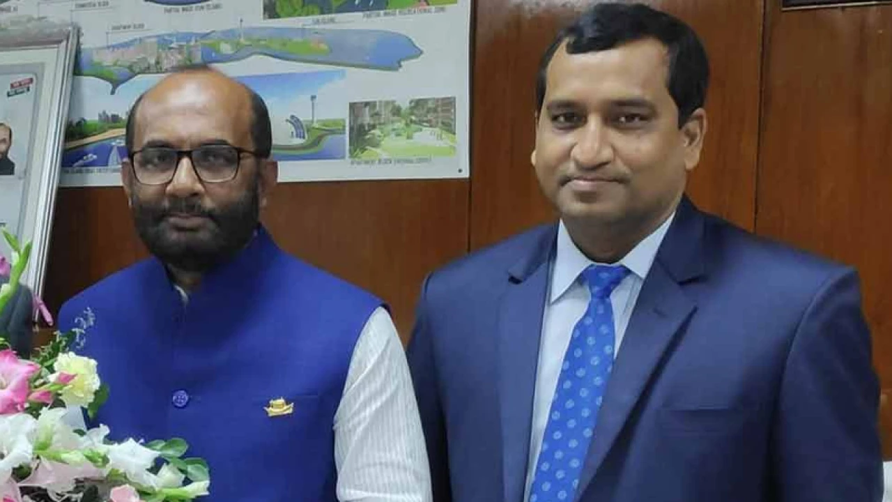 সাবেক মন্ত্রী শ ম রেজাউল করিমের ভাই শামীম গ্রেপ্তার