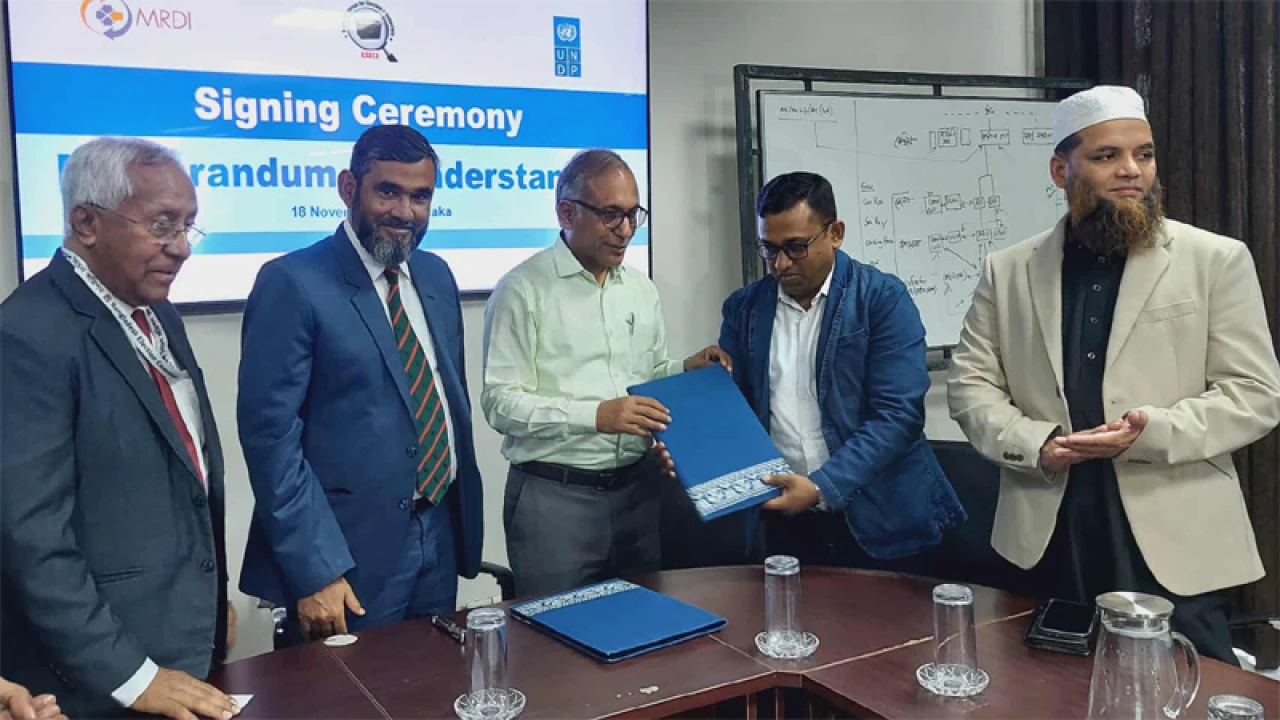 স্বচ্ছ নির্বাচনে রিপোর্টারদের দক্ষতা বাড়াতে এমআরডিআই–আরএফইডি চুক্তি স্বাক্ষর 