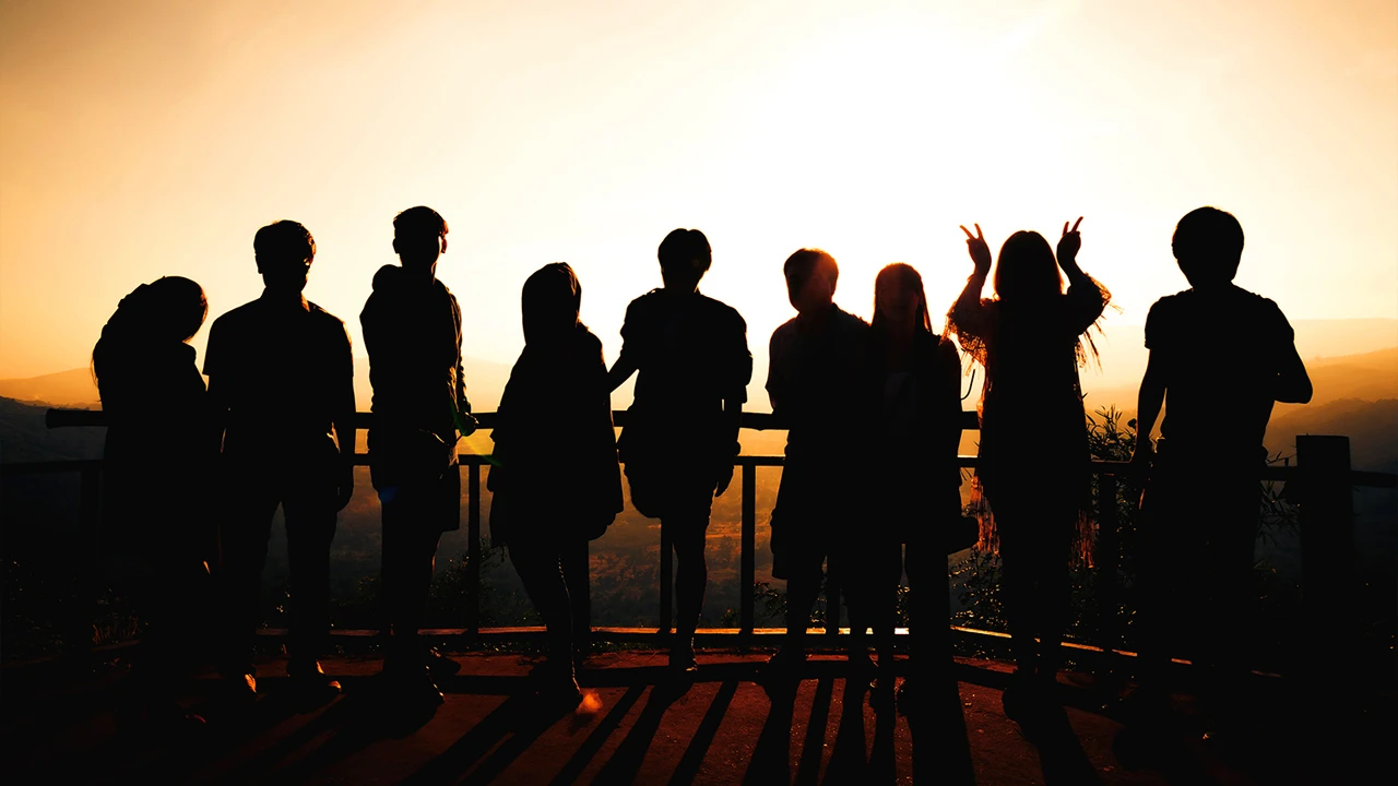 তরুণ প্রজন্মের আচরণ 