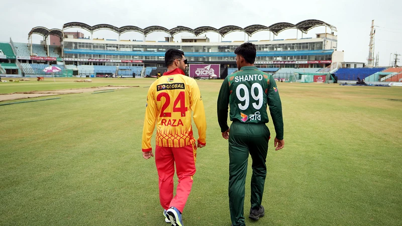 ট্রফি উন্মোচনে যাচ্ছেন রাজা ও শান্ত। ছবি: বিসিবি