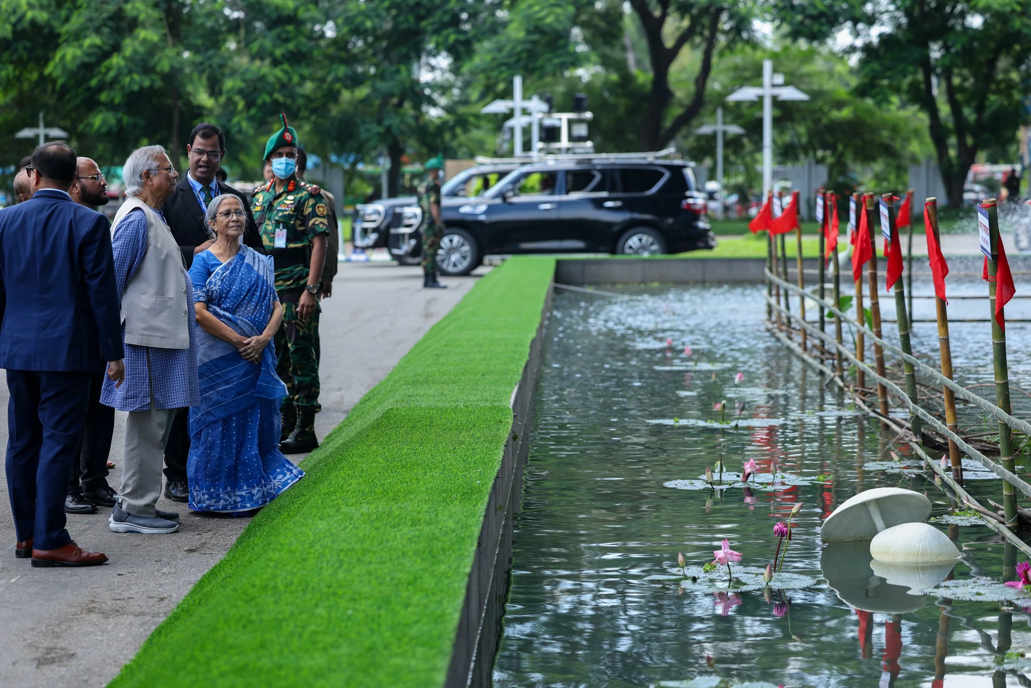 রাজধানীর চীন মৈত্রী সম্মেলন কেন্দ্রে জাতীয় মৎস্য সপ্তাহ-২০২৫ এর উদ্বোধনী অনুষ্ঠানে প্রধান উপদেষ্টা অধ্যাপক ড. মুহাম্মদ ইউনূস। ছবি: প্রেস উইং