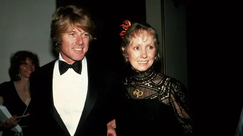 ১৯৮০ এর দশকে অস্কার অনুষ্ঠানে স্ত্রীর লোলার সঙ্গে রেডফোর্ড
